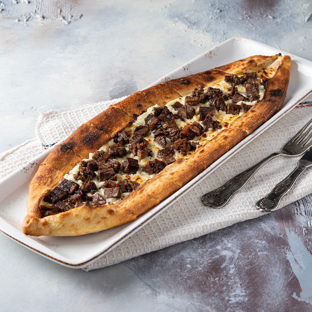 Kavurmalı Pide