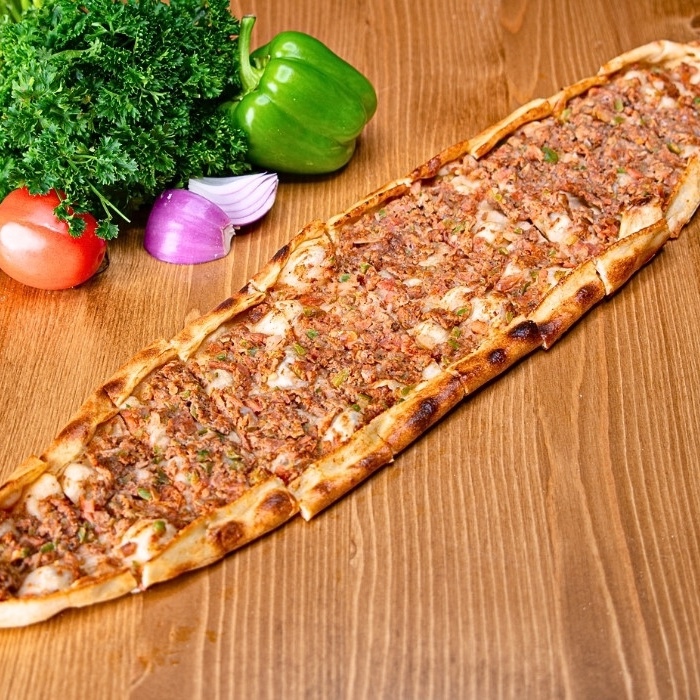 Kıymalı Pide