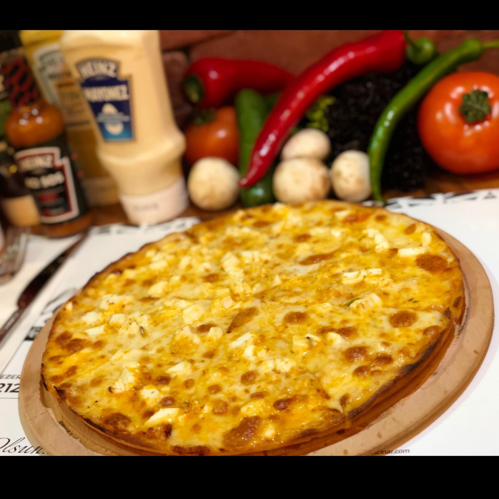 4 Peynirli Pizza (Büyük Boy)