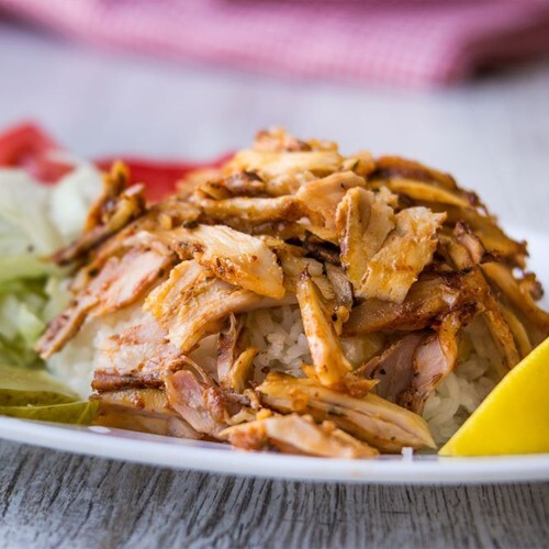 Pilav üstü tavuk döner