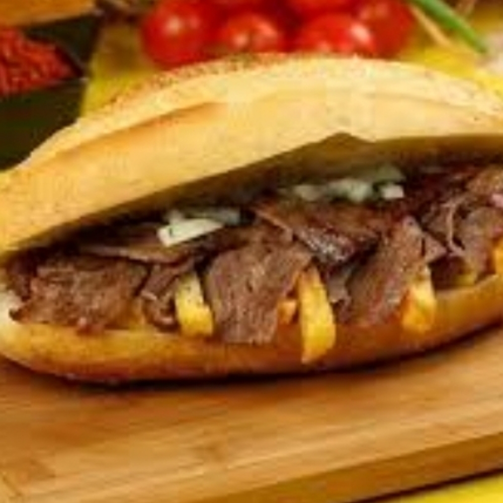 Üç Çeyrek Ekmek Arası Kızarmış Kaşarlı Kuzu Et Döner