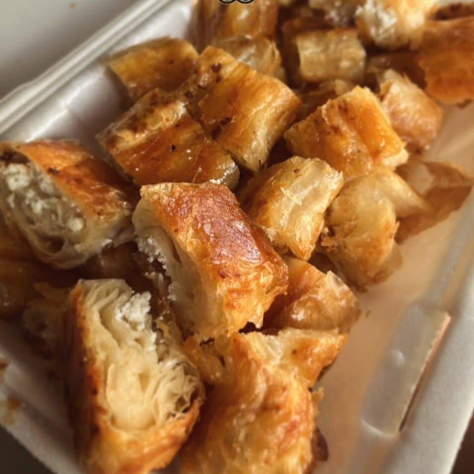 Peynirli Kol Böreği (500 Gr)