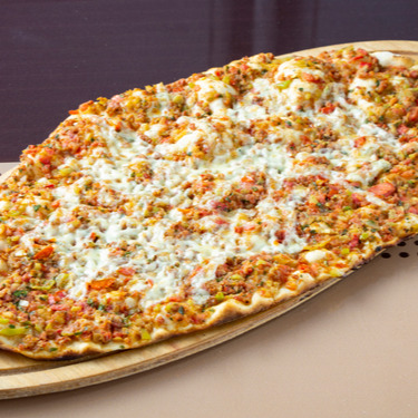 Kaşarlı Lahmacun