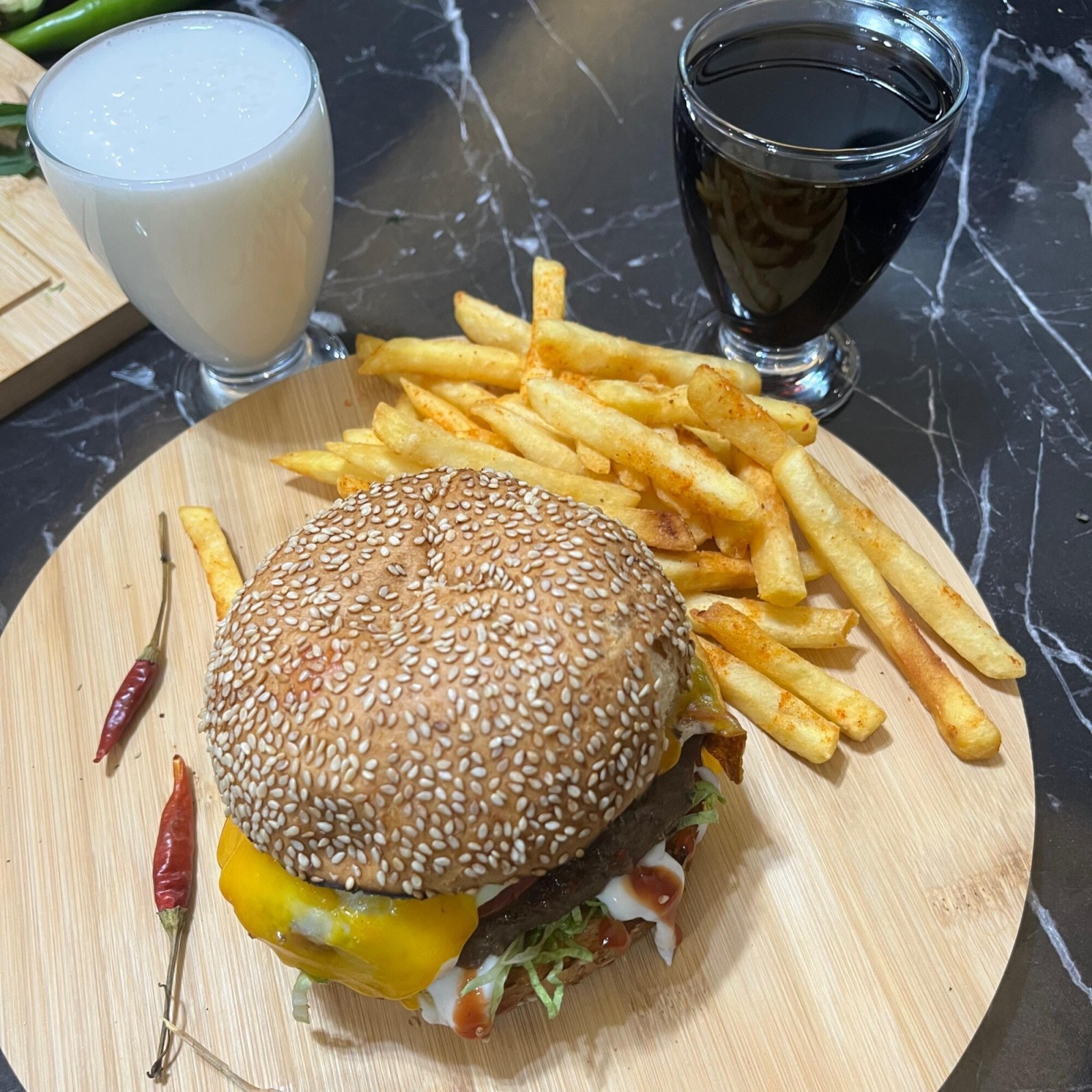 Cheeseburger Menü