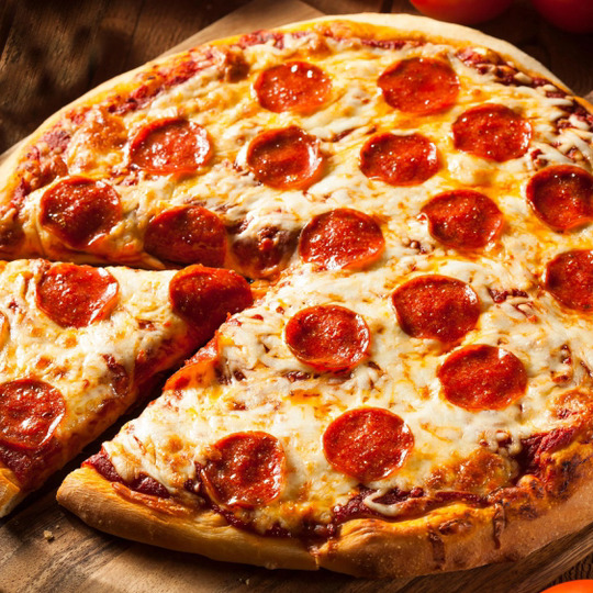 Sucuklu Pizza