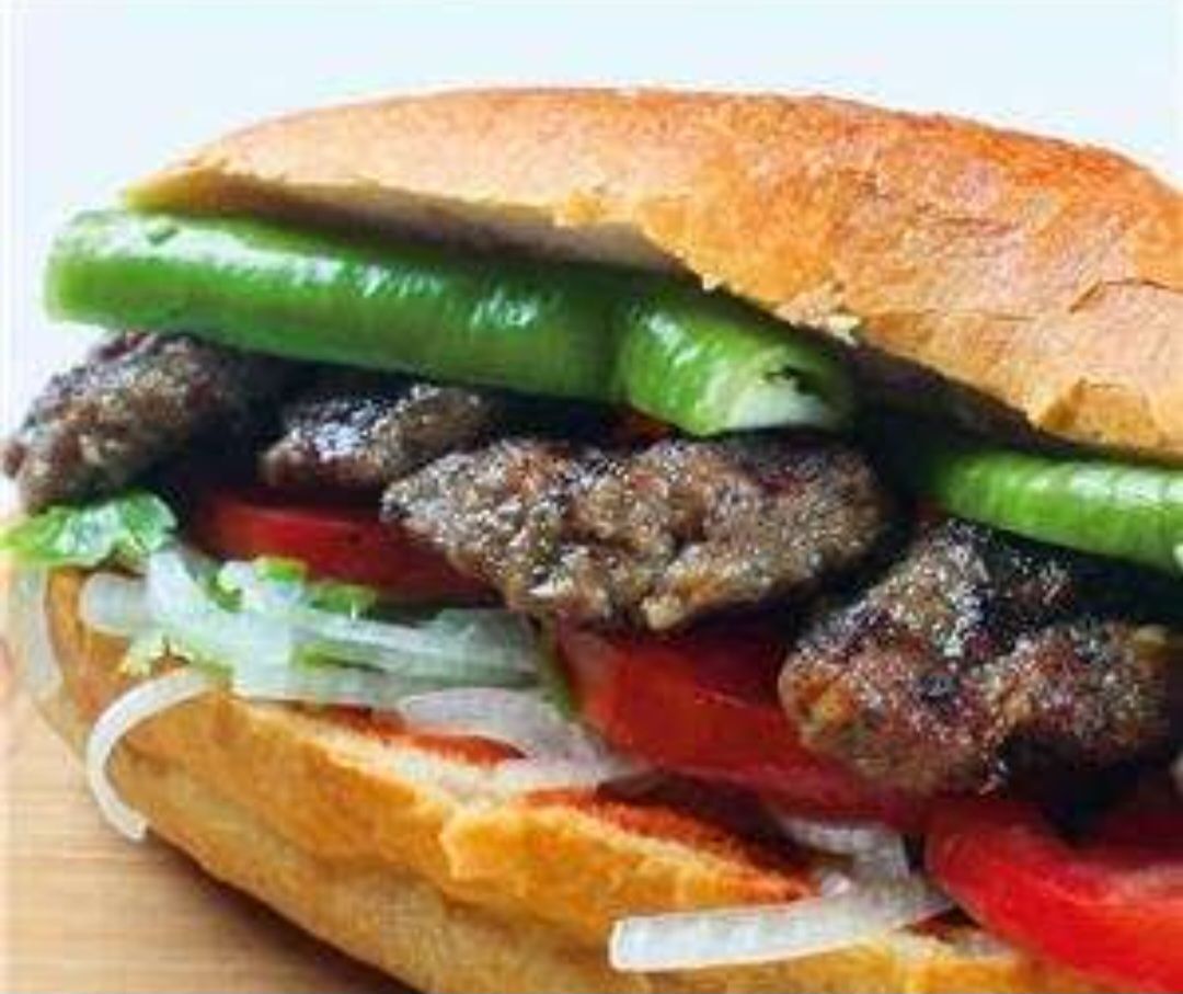 Yarım Ekmek Arası Köfte & İçecek