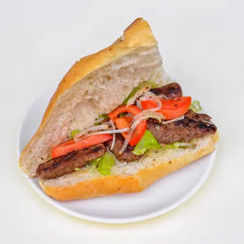 Yarım Ekmek Arası Izgara Köfte Menü