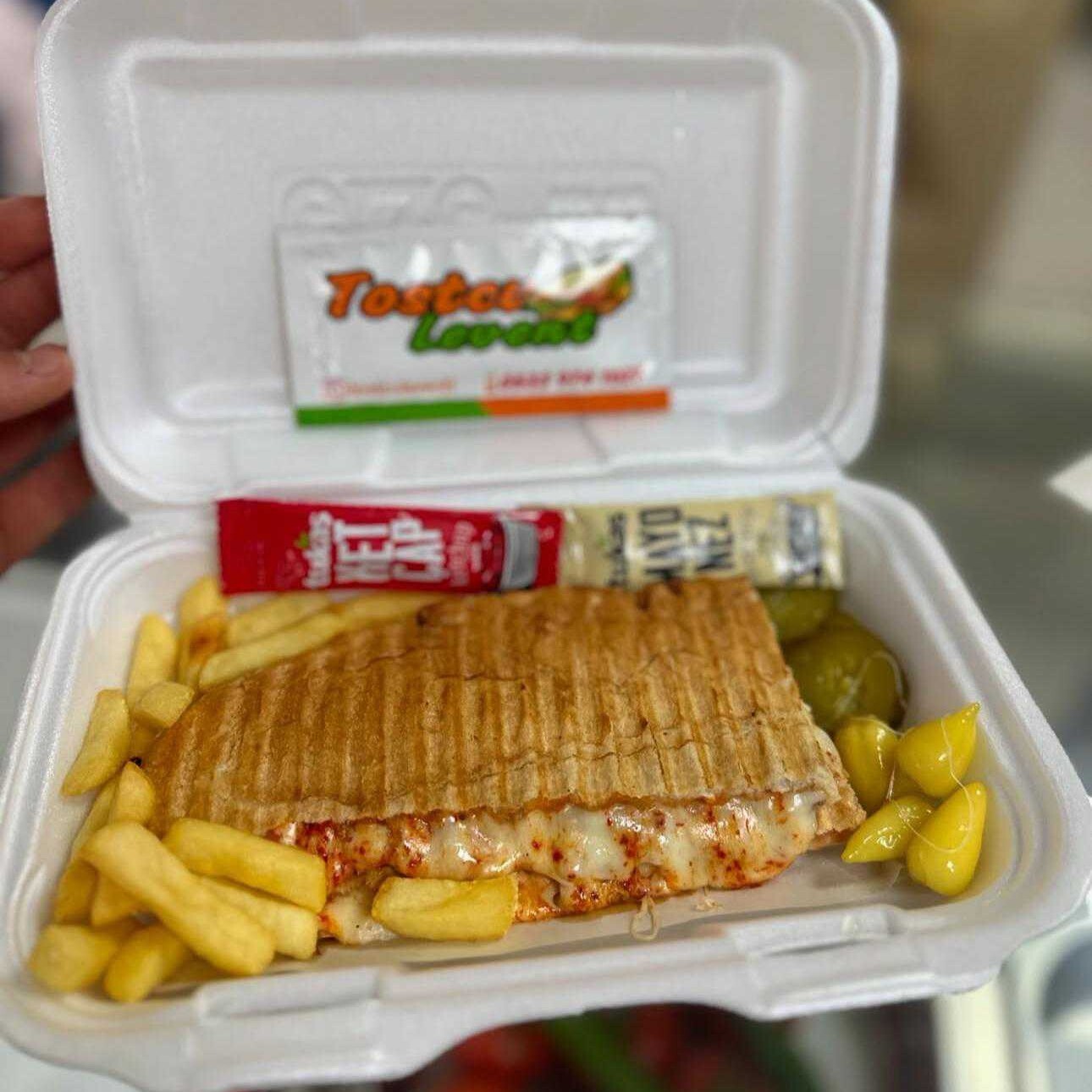 Dana Sucuklu Karışık Tost