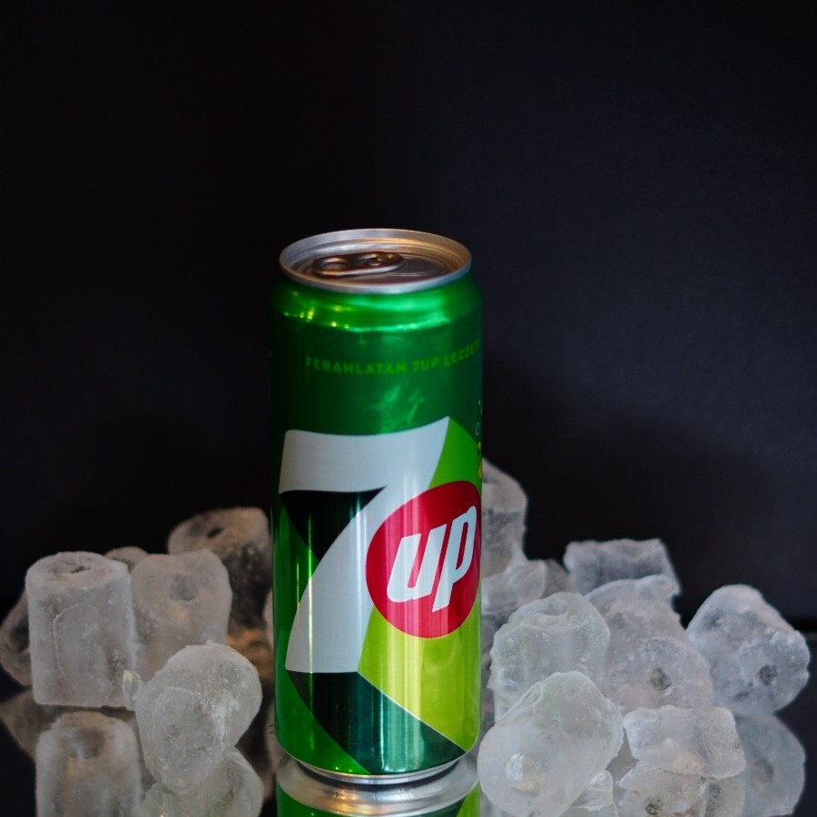 7Up (330 ml)
