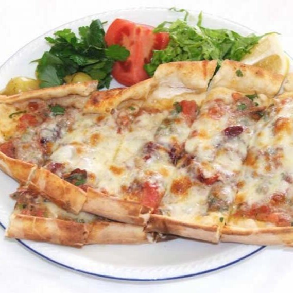 Tavuklu Pide