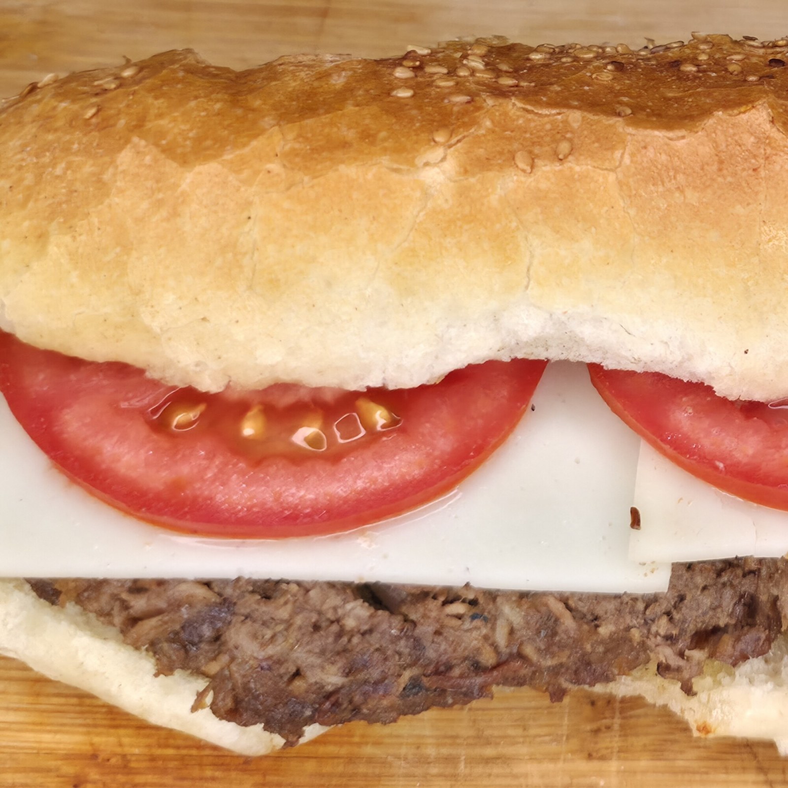 Kavurmalı Kaşarlı Tost