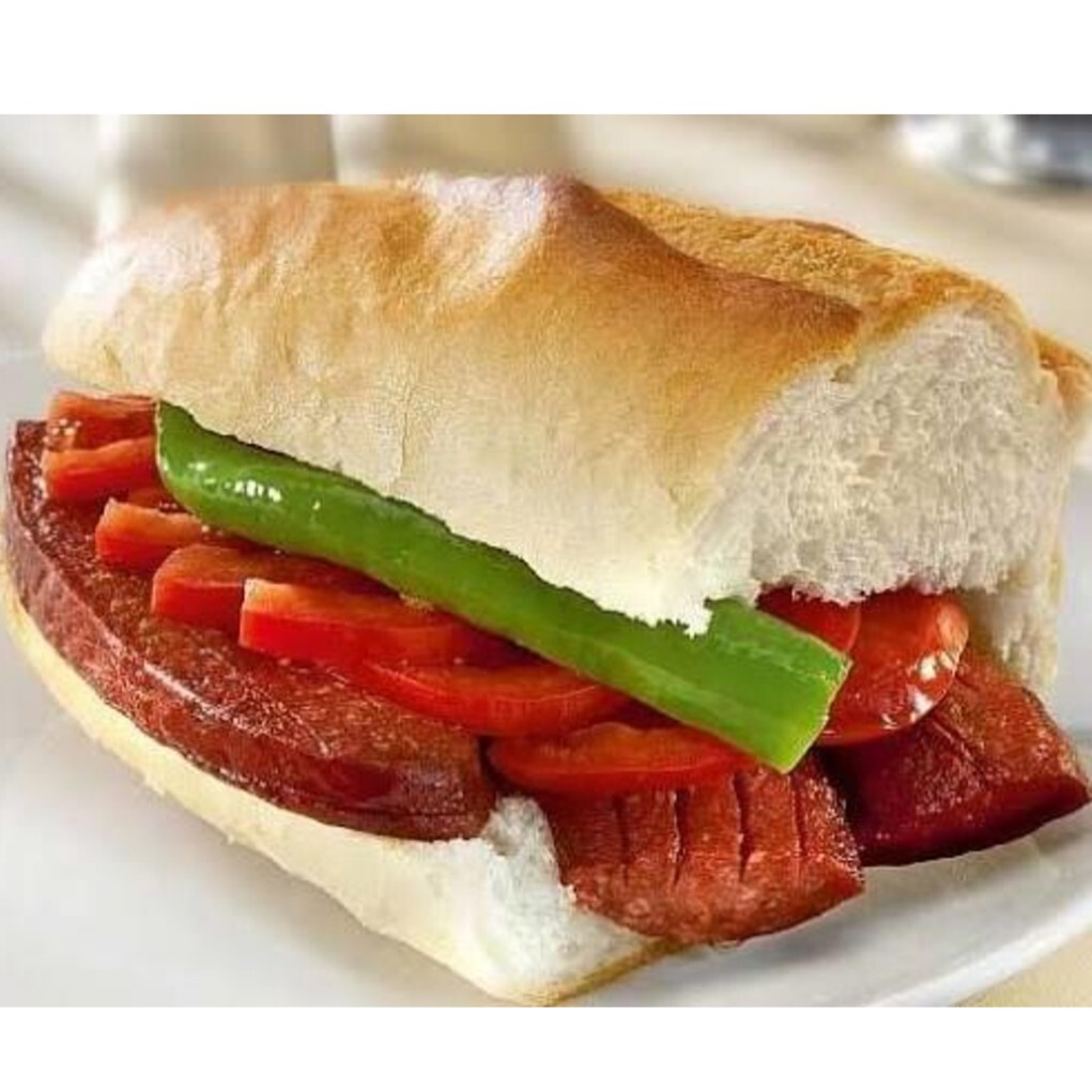 Yarım Sucuk Ekmek