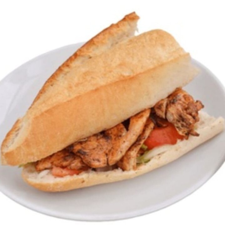 Yarım Ekmek Arası Tavuk