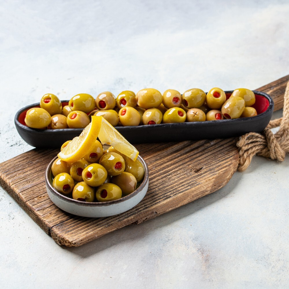 Biberli Yeşil Zeytin (1 Kg)