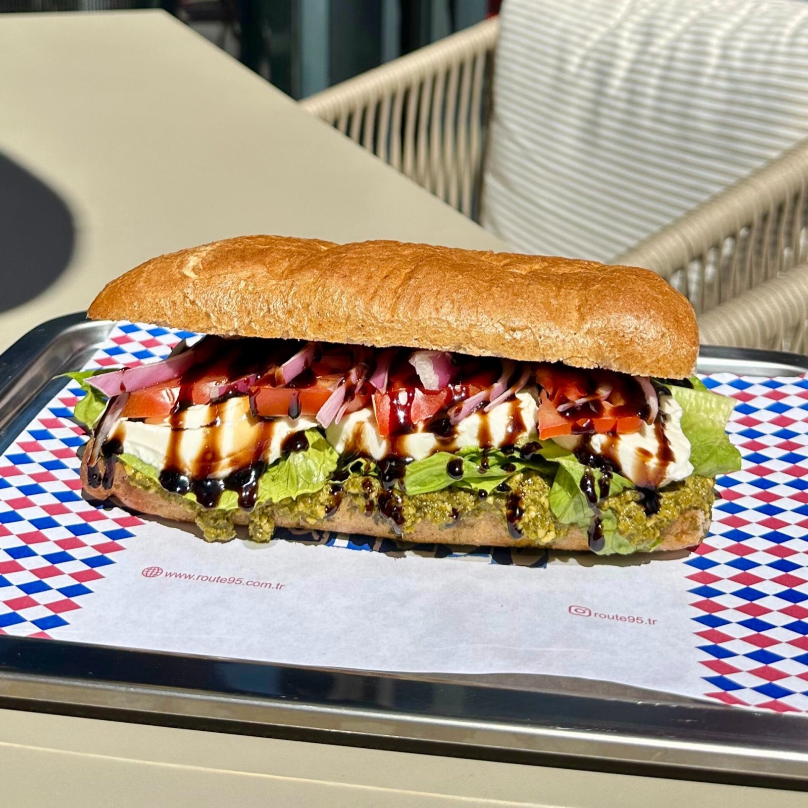 Fresh Mozzarella Sandviç