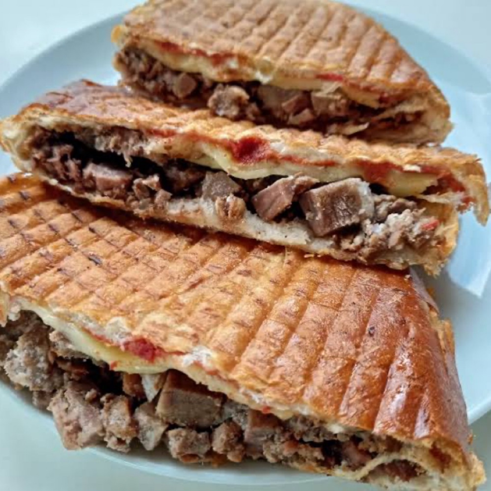 Kavurmalı Tost