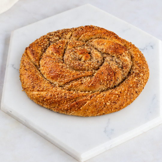 Tahinli Cevizli Çörek