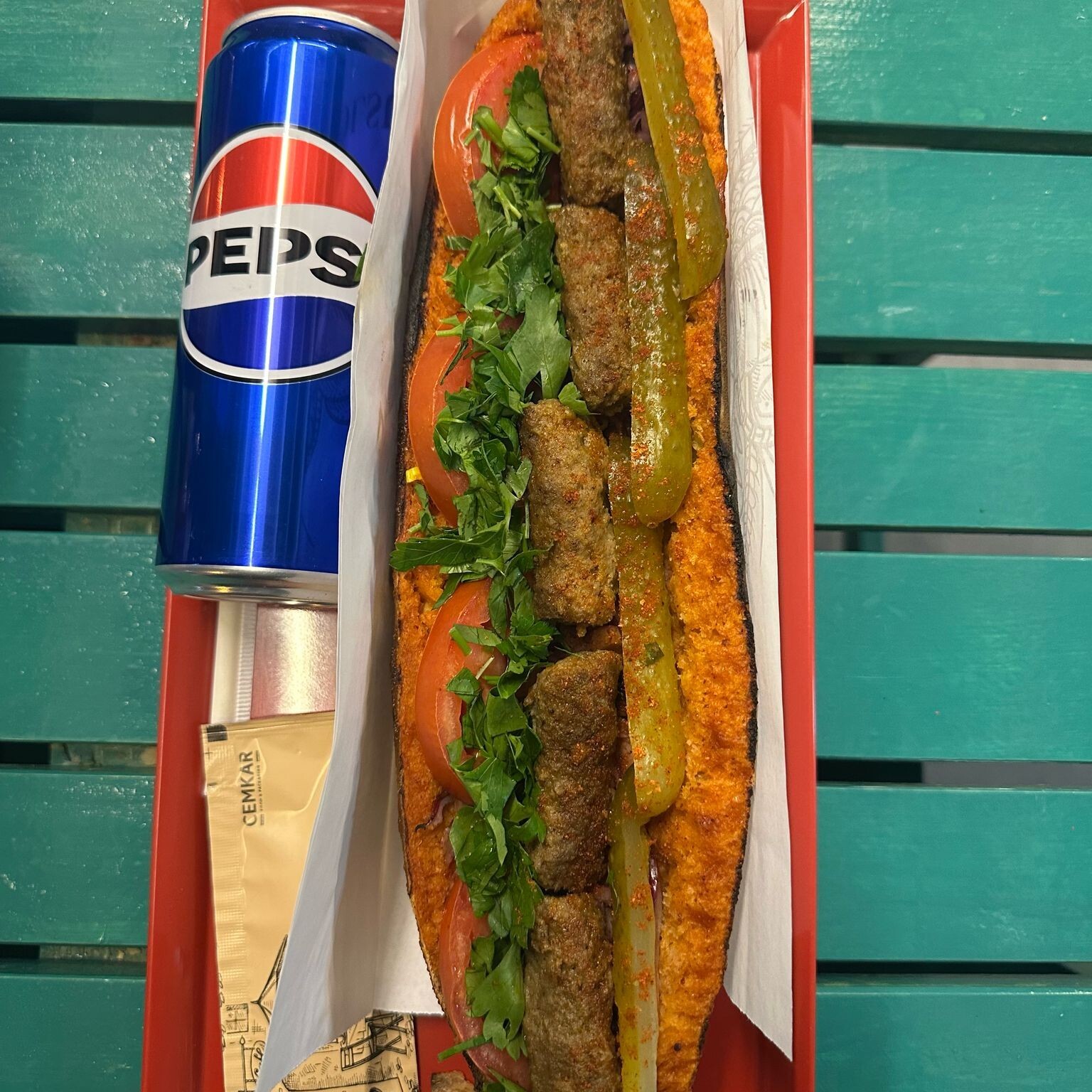 Tarihi Kazanda Köfte+Pepsi