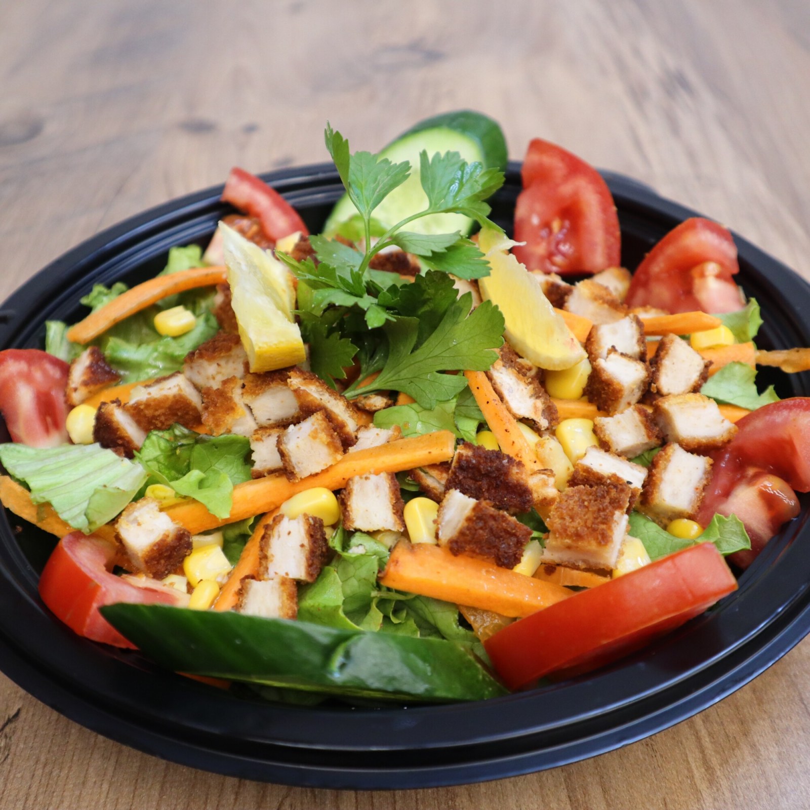Çıtır Tavuklu Salata