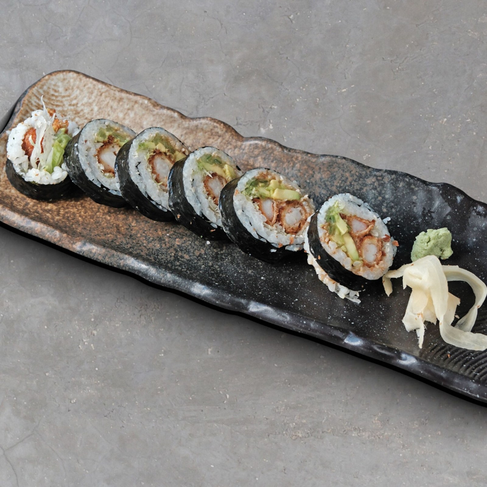 46 - Deep Fried Shrimp Maki (6 Adet)
