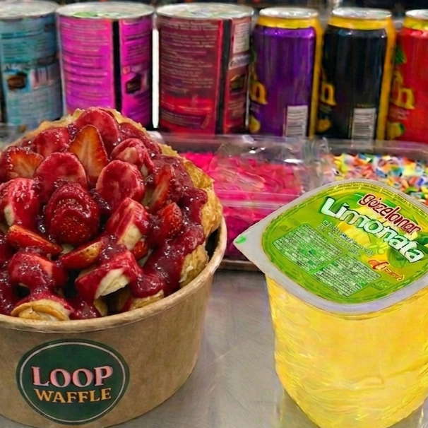 Frambuazlı Waffle Bowl + Limonata