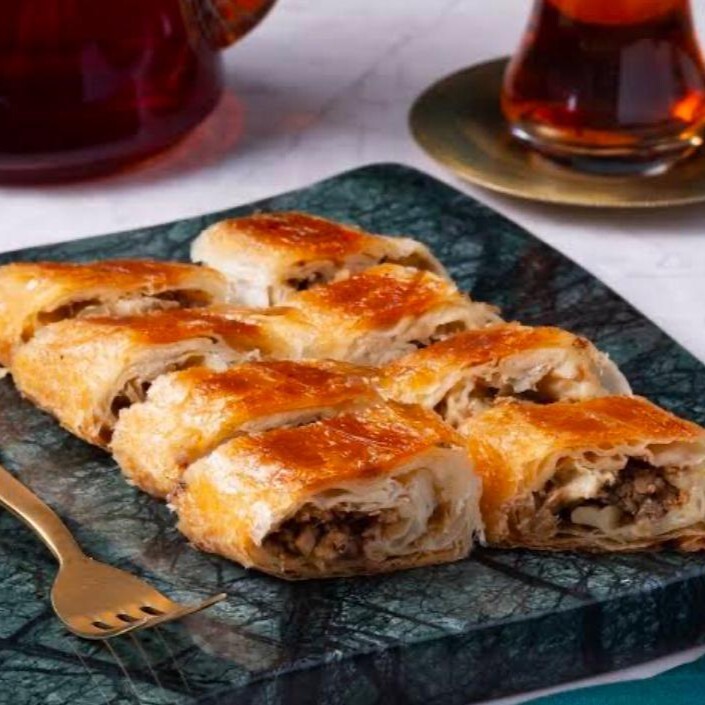 Kıymalı Kol Böreği (200 gr.) Porsiyon