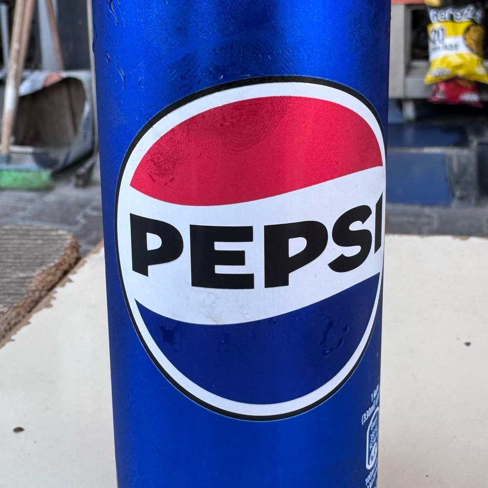 Pepsi [330 ml]