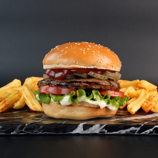 Classic Burger + cajun tavuk+ soğan halkası +parmak patates