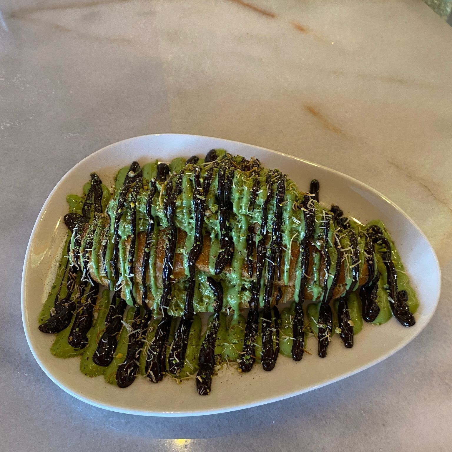 Kruvasan (dubai çikolatalı)