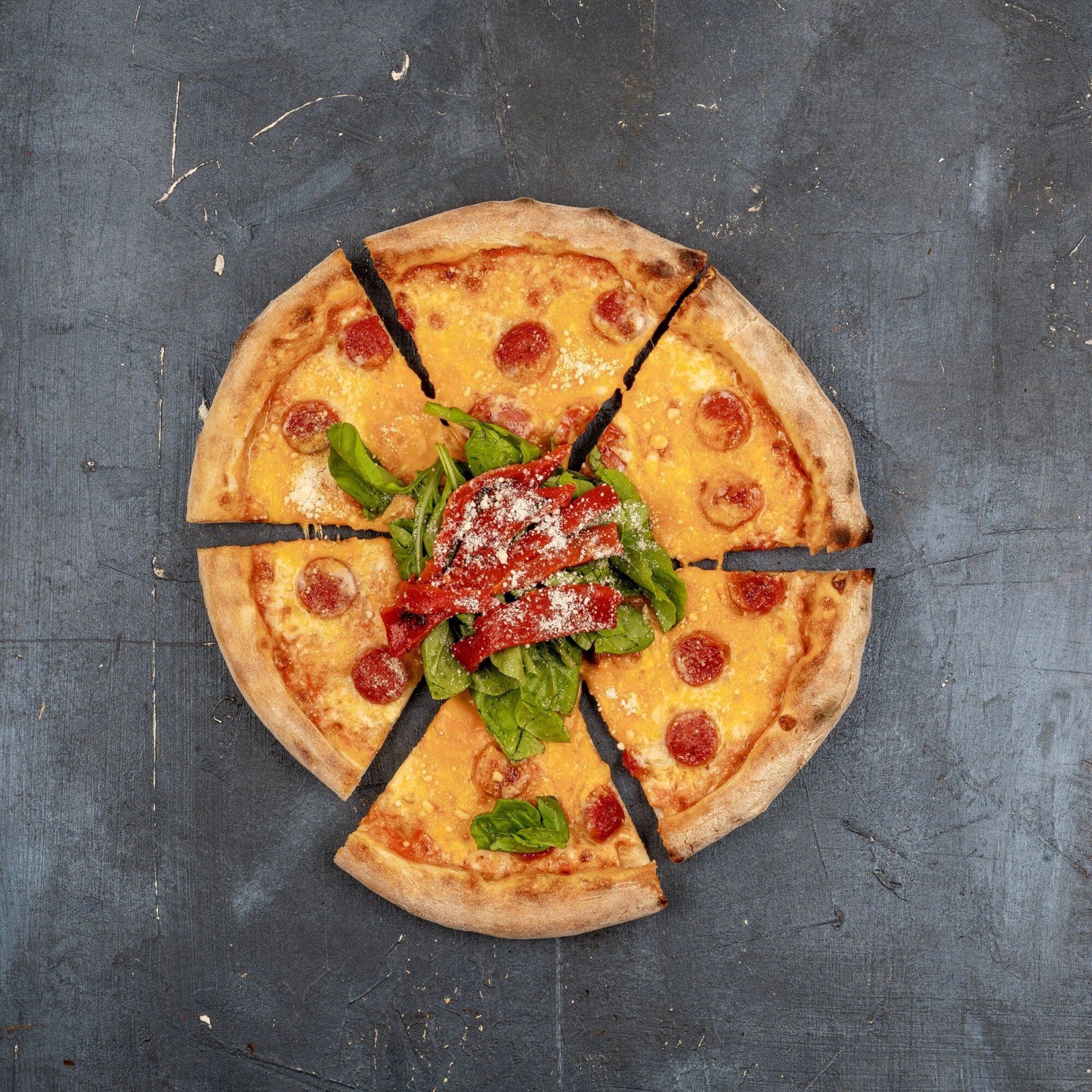 Cheddar Sosisli Pizza