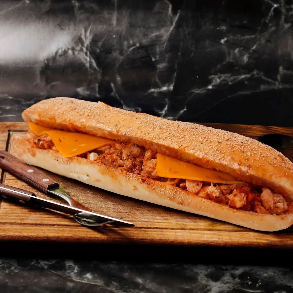 Buffalo Soslu Acılı Sandviç