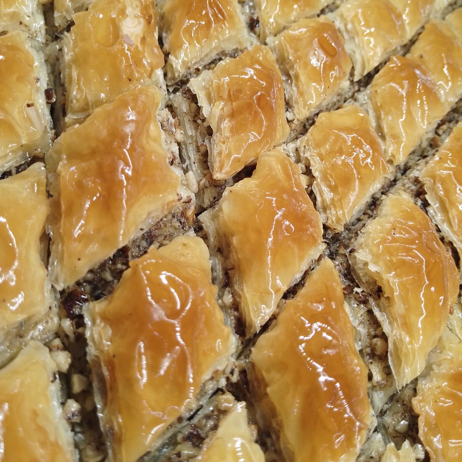 Cevizli Ev Baklavası (1kg)
