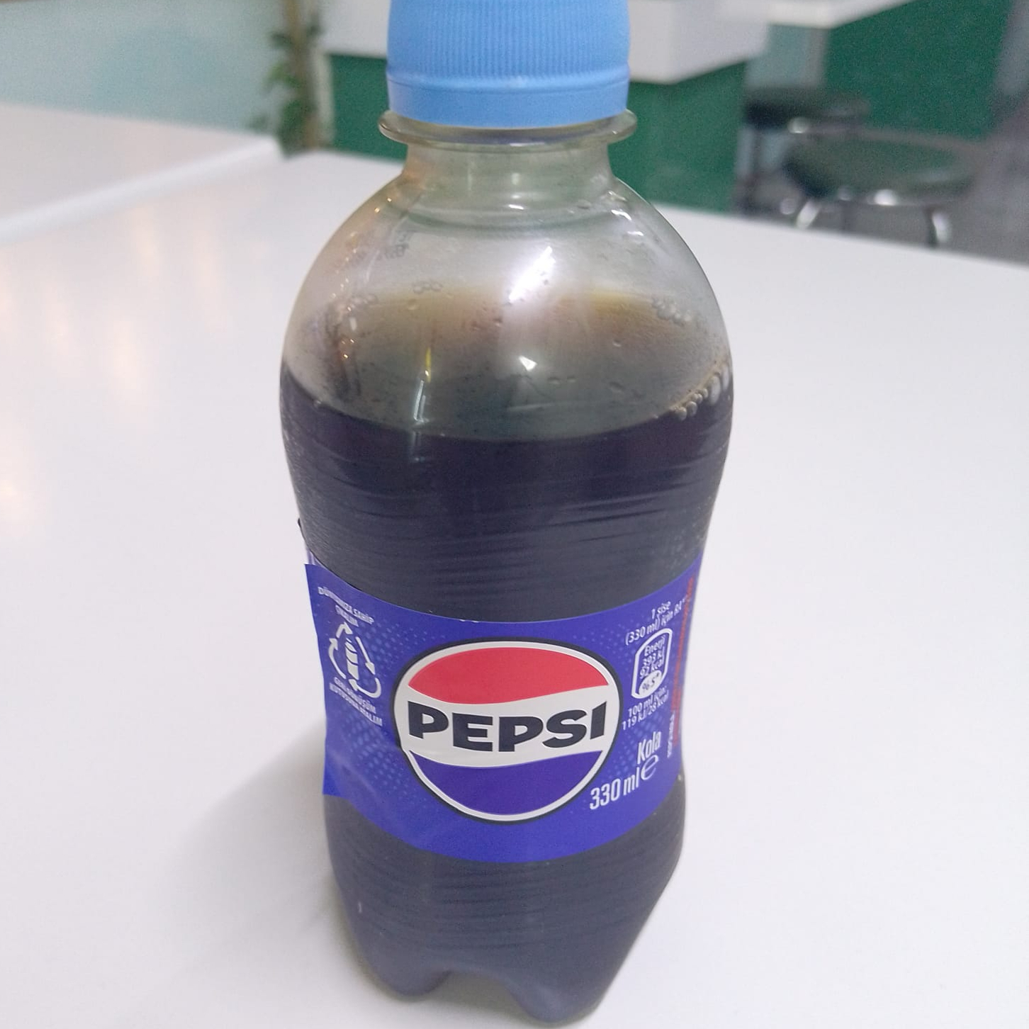 Pepsi (330 ml)