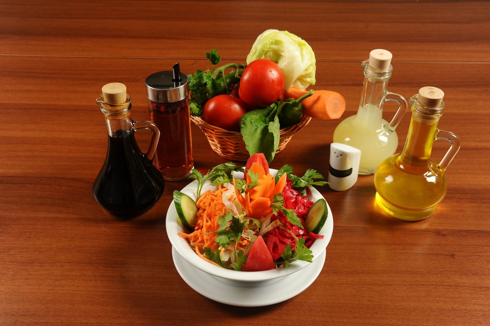 Mevsim Salata