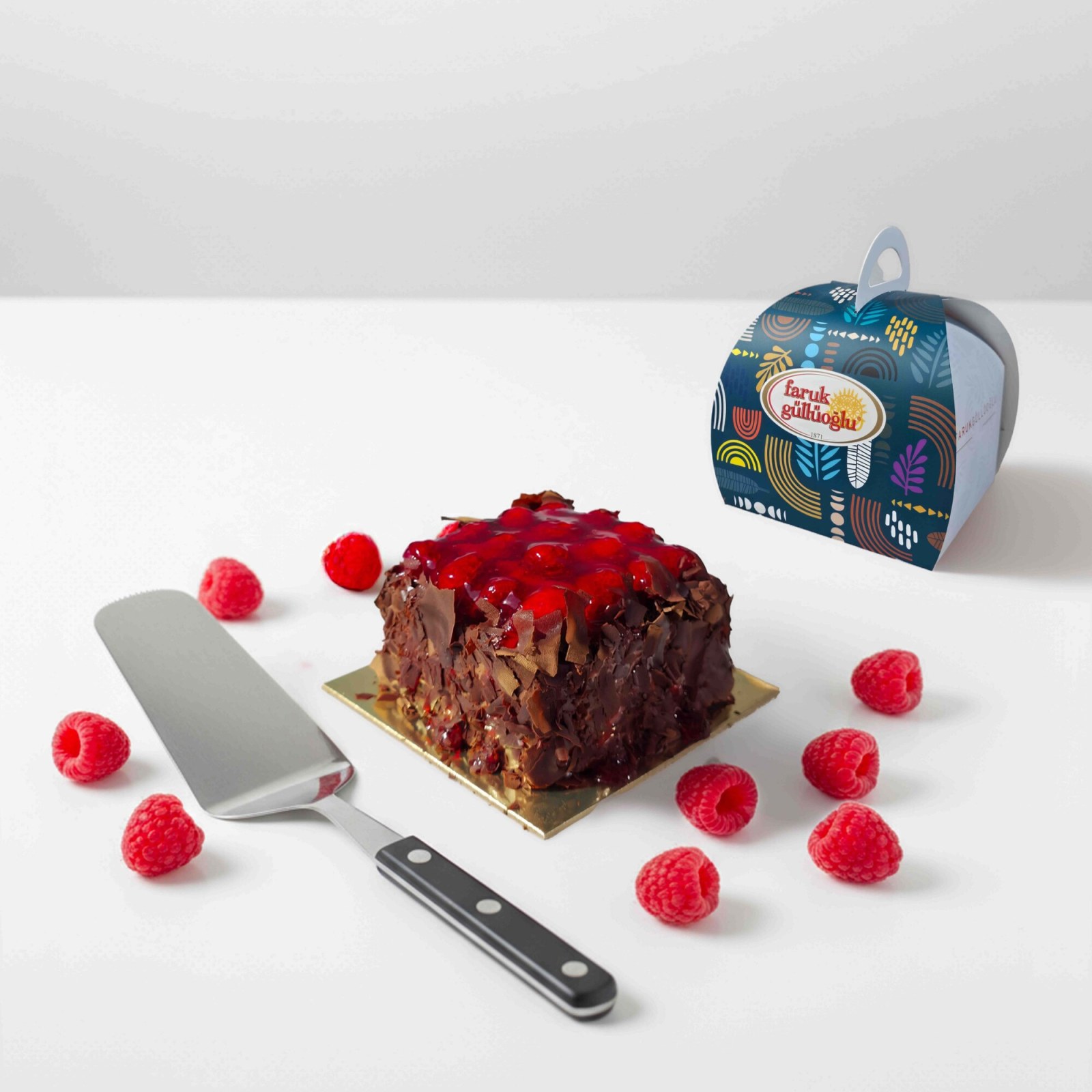 Frambuaz Çikolatalı Adet Pasta