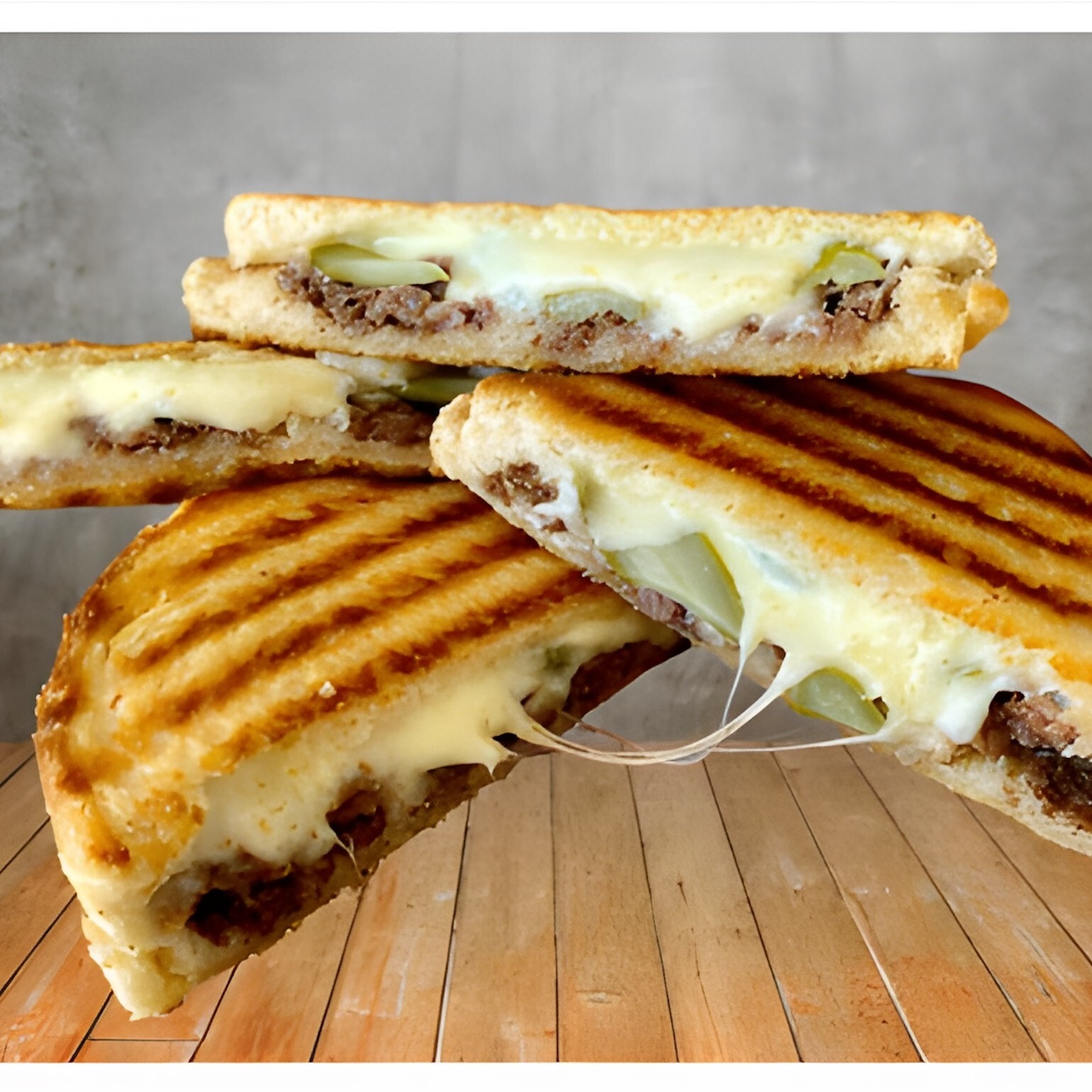 Kavurmalı Tost