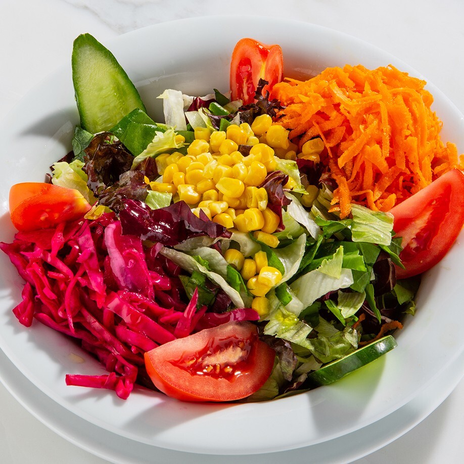 Avokado Soslu Mevsim Salata