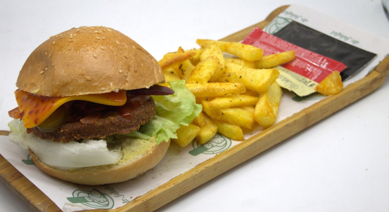 Rodeo Falafel Burger Menü