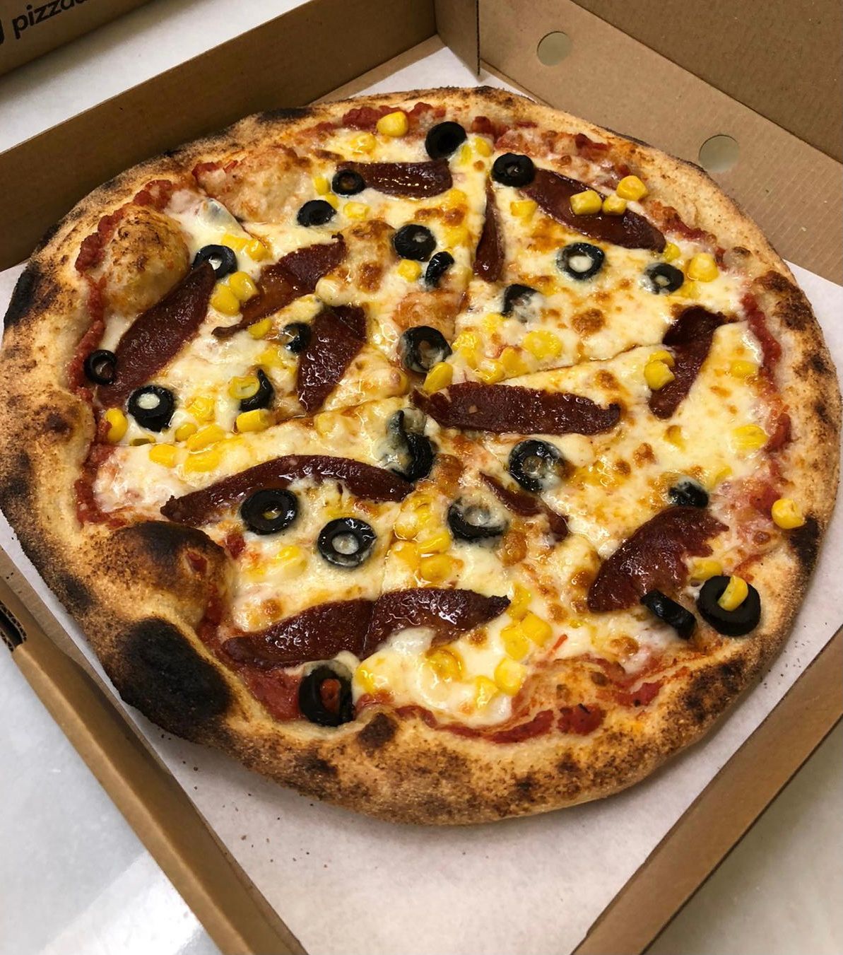 New York Pizza (28 cm.)