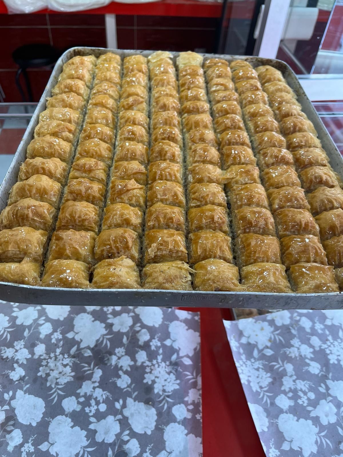 Cevizli Baklava Tepsi İle