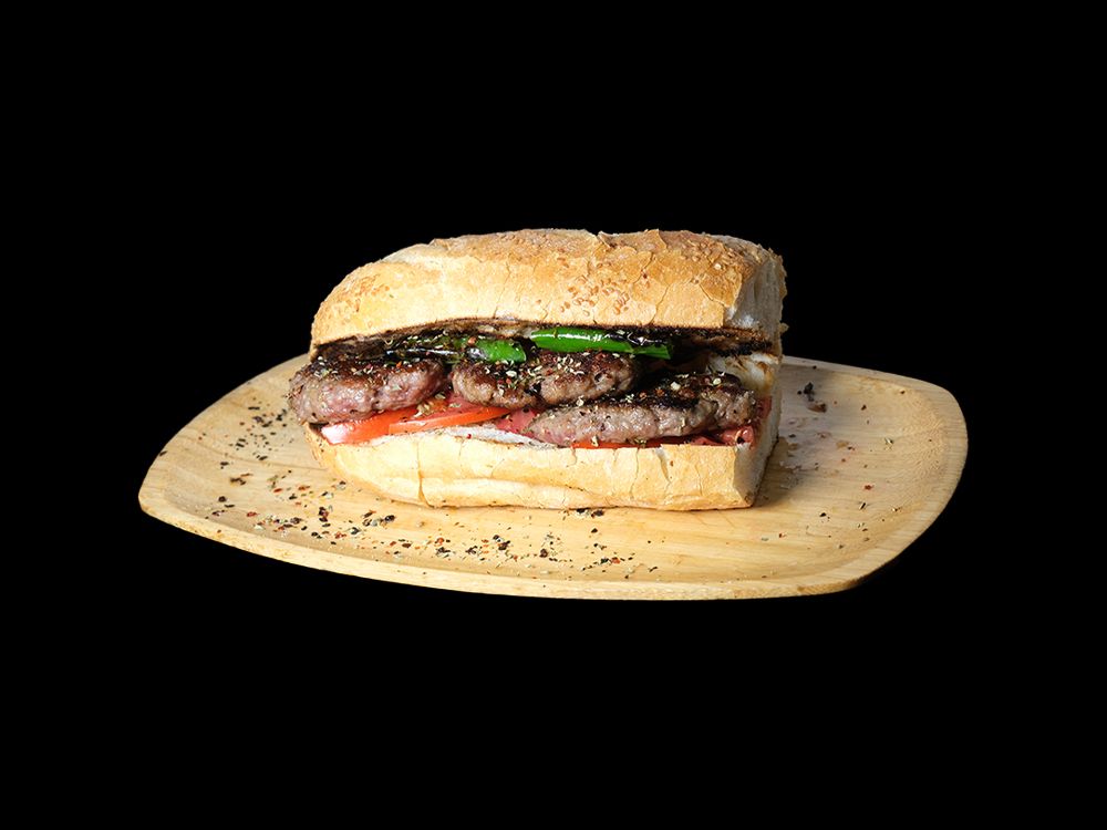 3/4 Ekmek Arası Izgara Köfte