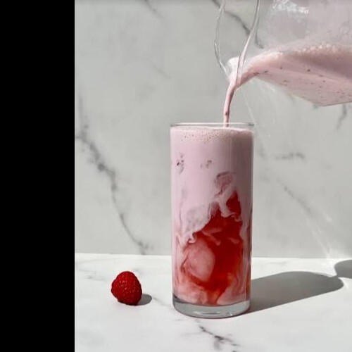 Raspberry Cheesecake Latte