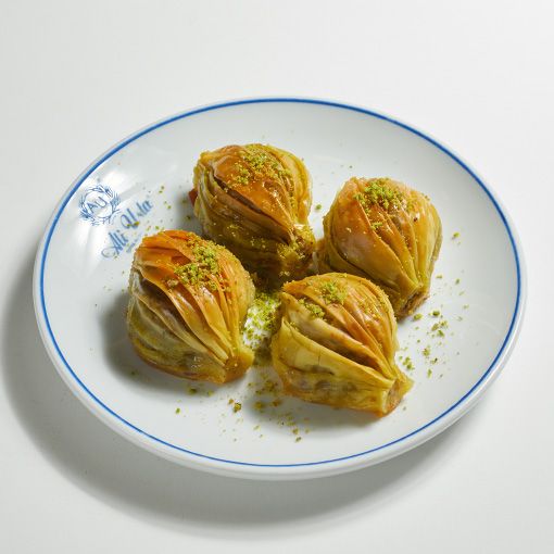 Fıstıklı Midye Baklava (1 Kg.)