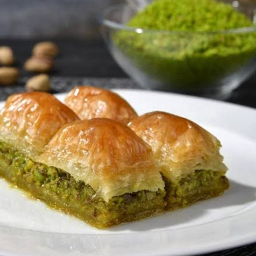 Tereyağlı Fıstıklı Baklava 1 kg