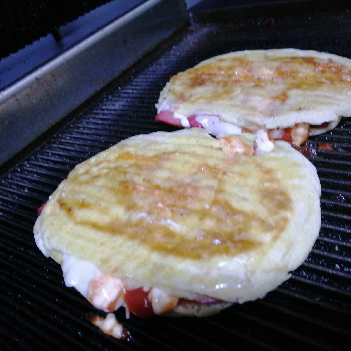 Karışık Bazlama Tost Menü