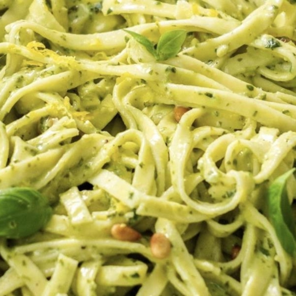 Pesto soslu Fettu Makarna
