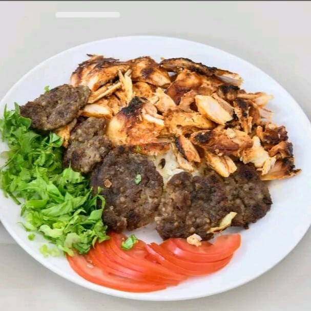 Pilav Üstü Köfte Döner Karışık Menü