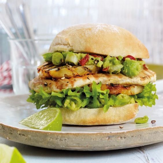Chıcken Wıth Caesar Sauce Burger