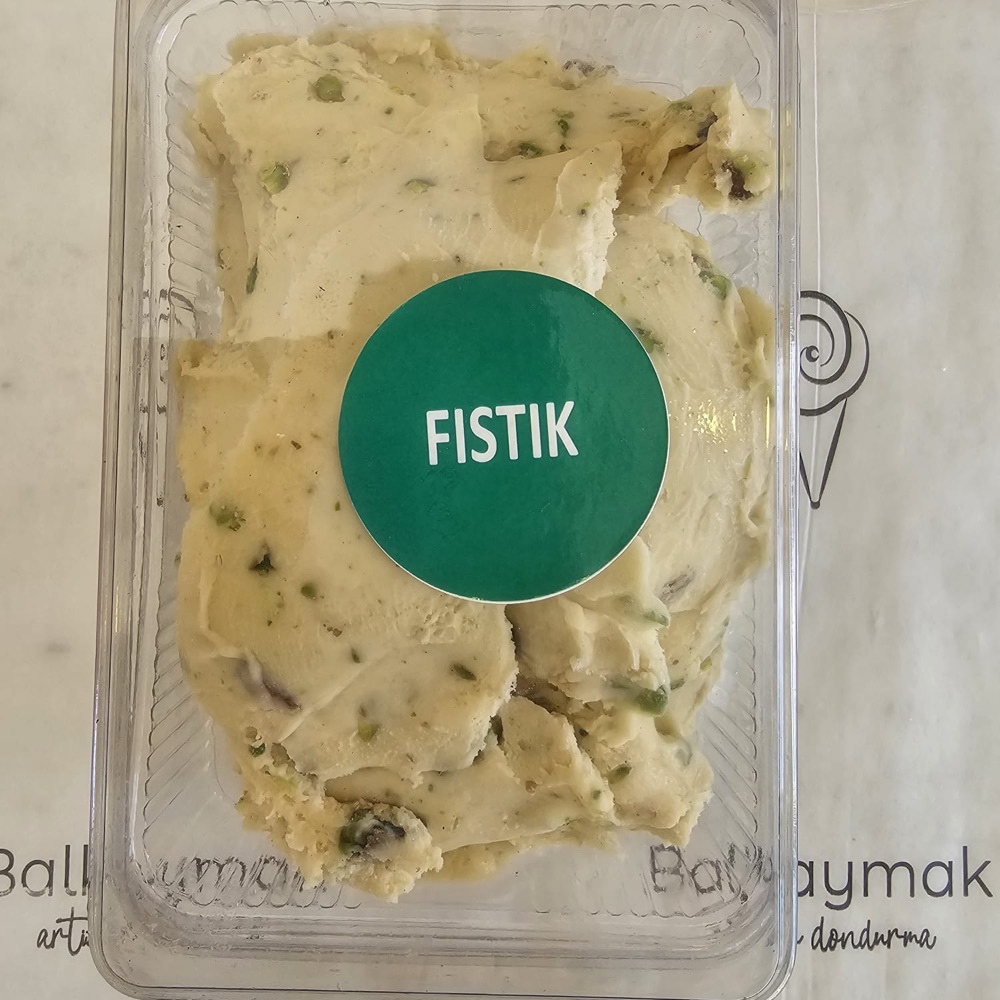 Bal Kaymak Dondurma Antep Fıstıklı