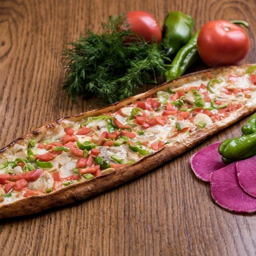Sebzeli Kaşarlı Pide